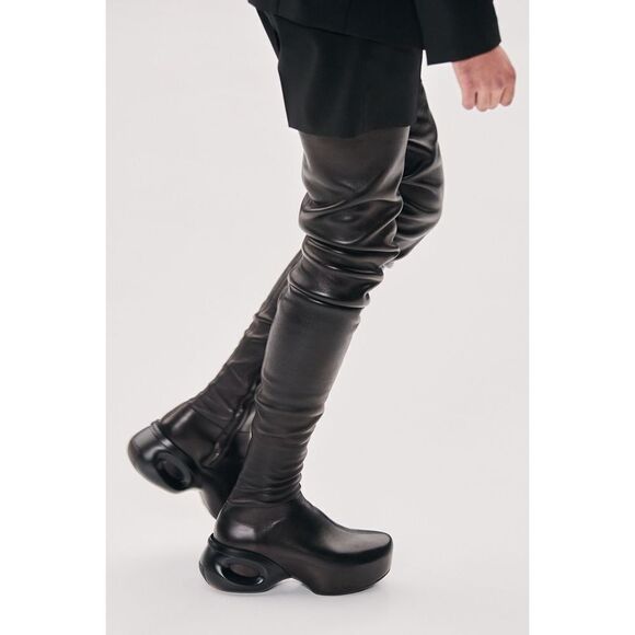 GIVENCHY G-Clog Lambskin Black Leather Over-the-knee Vouge Runway Boots Size 39 - Picture 1 of 16